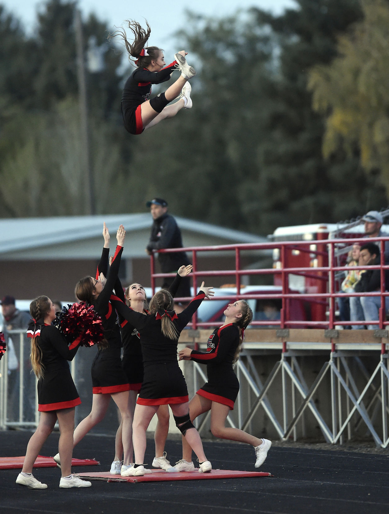 Football - Gooding Vs. Kimberly